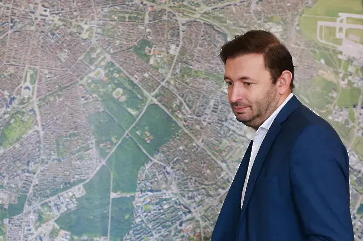 Съдът решава дали да пусне Никола Барбутов с по-лека мярка за неотклонение