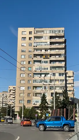 В Сливен започна санирането на блокове, финансиранo по ПВУ
