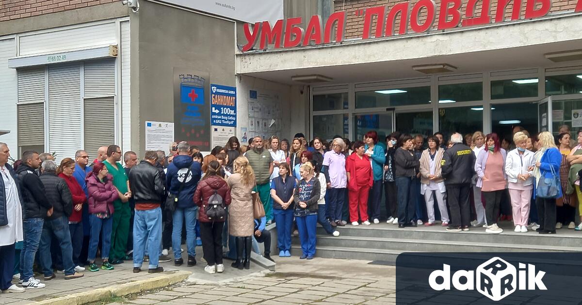 Продължават протестите в защита на д р Динчо Генев – вече