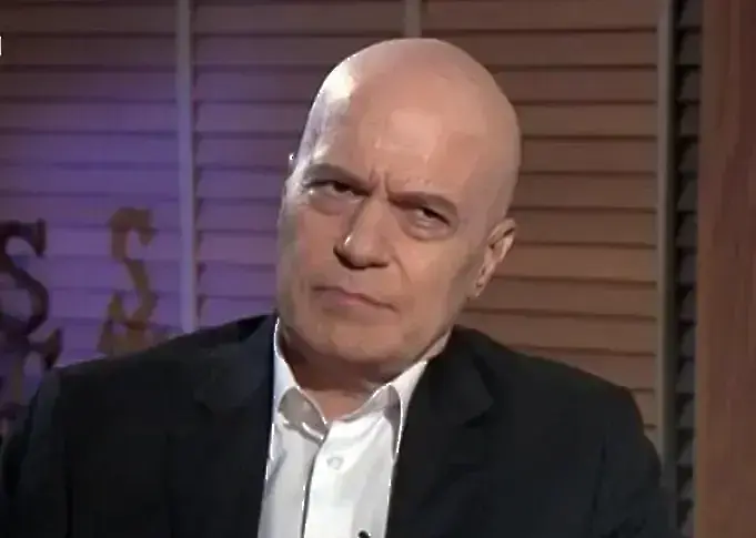 "Слави спи с малолетна!" Слави Трифонов каза дали някой трябва да влезе в затвора, ако твърди това
