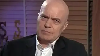 "Слави спи с малолетна!" Слави Трифонов каза дали някой трябва да влезе в затвора, ако твърди това