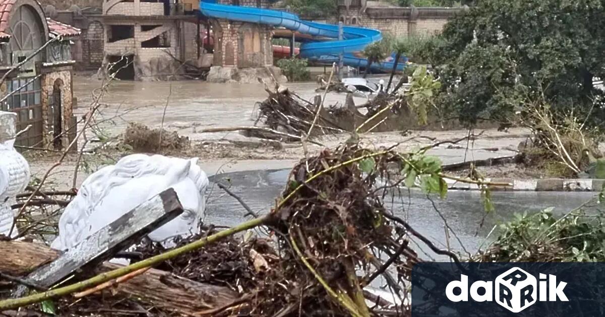 Започна раздаването на питейна вода осигурена от Държавния резерв за