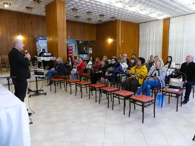 Нова Загора почете Георги Парцалев с представяне на "Хамлет от град Левски"