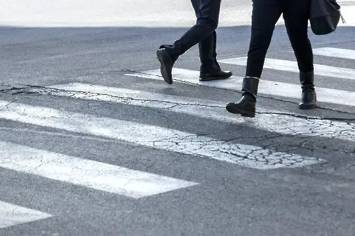 9-годишно дете беше блъснато на пешеходна пътека в Бургас