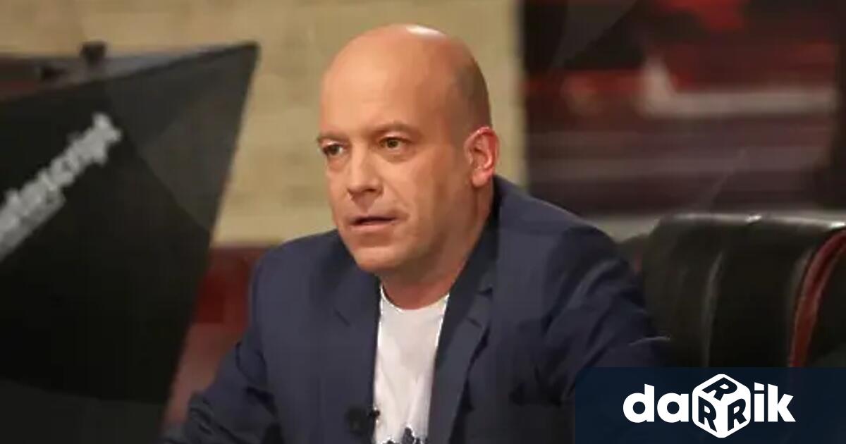 Известният сценарист и писател Иво Сиромахов заминава да живее в