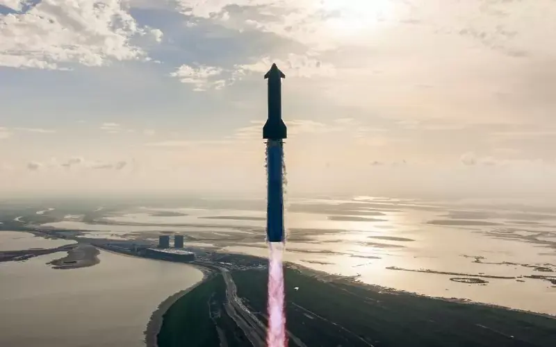 Ракета Starship на компанията SpaceX направи успешен 11-и тестови полет