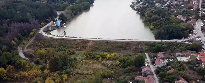 Проливен дъжд сутринта предизвика нови притеснения в русенското село Николово
