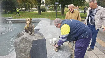 Жабките отново са заедно - любимата композиция на плевенчани е възстановена