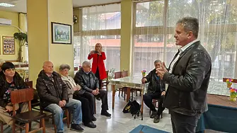 Започнаха срещи на експертите от РЗОК-Враца с хората от Враца за правата на здравноосигурените
