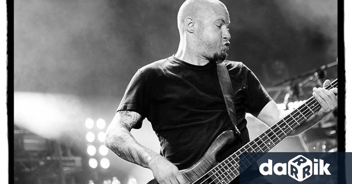 Сам Ривърс басист и съосновател на американската ню метъл банда