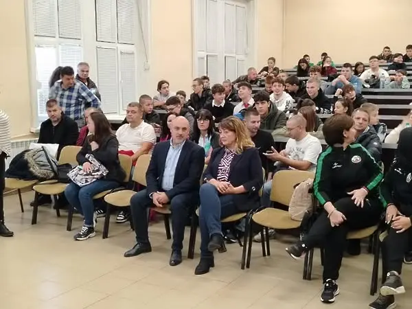 Национално състезание по туристическо ориентиране се провежда във Враца