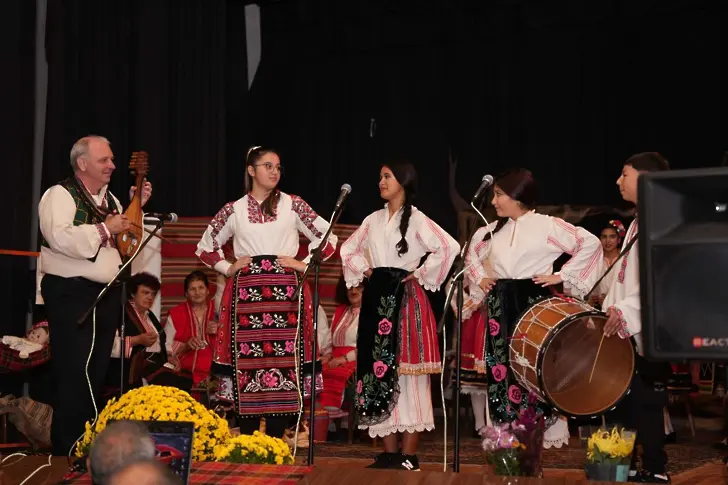 Фолклорен празник „Седянка се кладеше“ в село Вировско