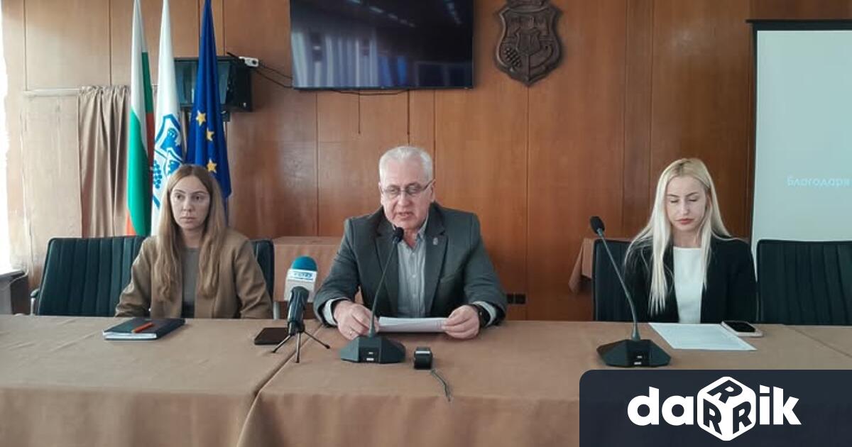 На пресконференция в залата на Общински съвет Видин секретарят на Общината