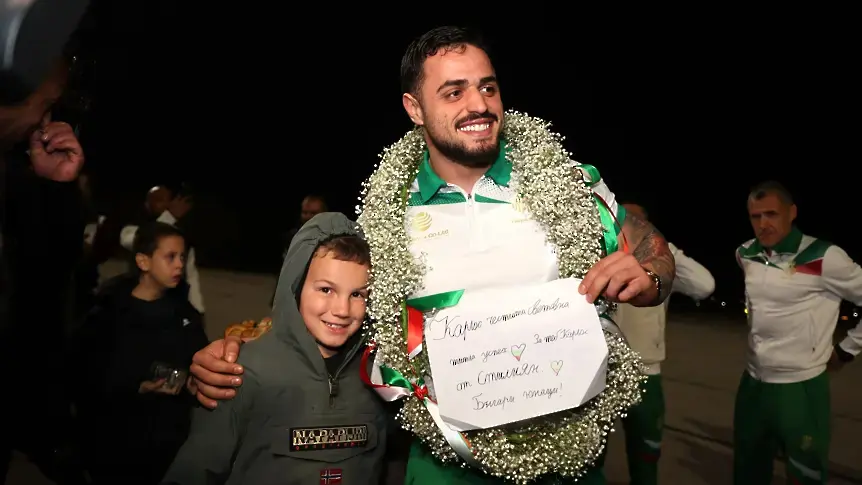 Насар: Все повече се замислям да напусна България