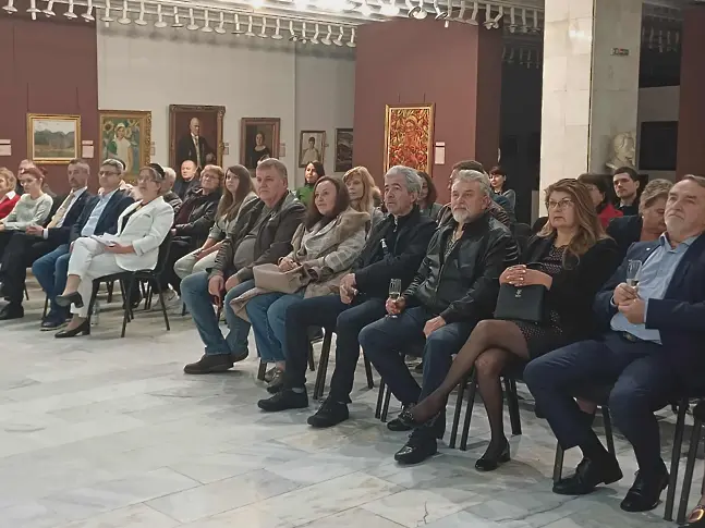  Д-р Весела Томова е носителят на премията „ Лекар на годината 2025 “ за област Плевен 