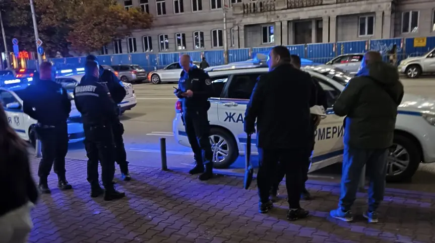 Почина 15-годишното момче, което беше намушкано с нож в мол в София