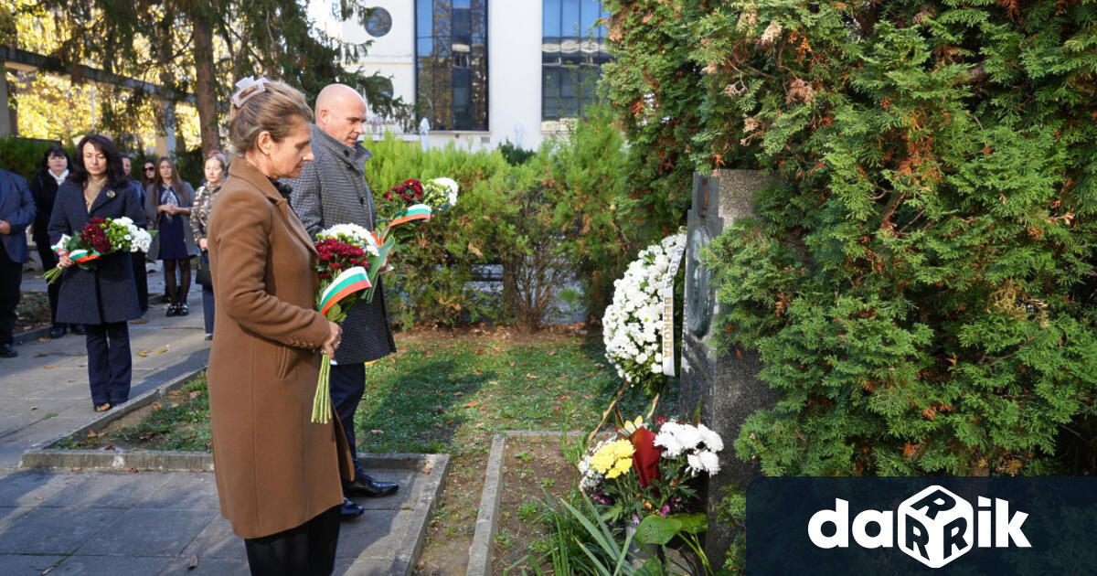 С цветя венци и дълбока признателност Габрово почете 170 години