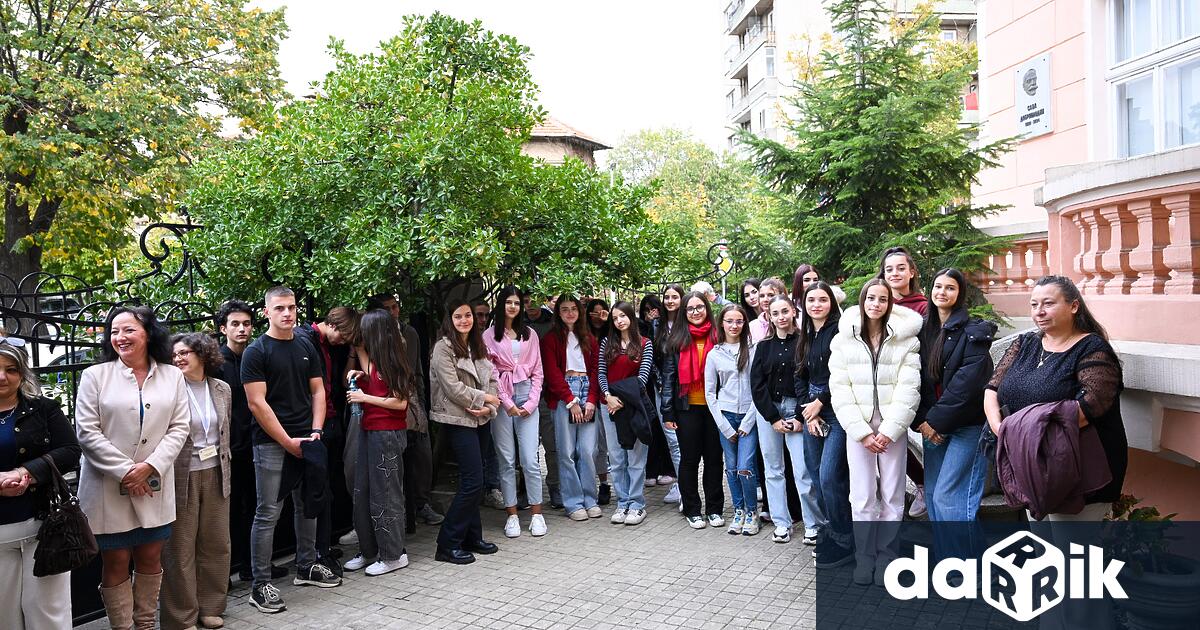 Документалната изложба Духовният напредък е оръжието с което съм се