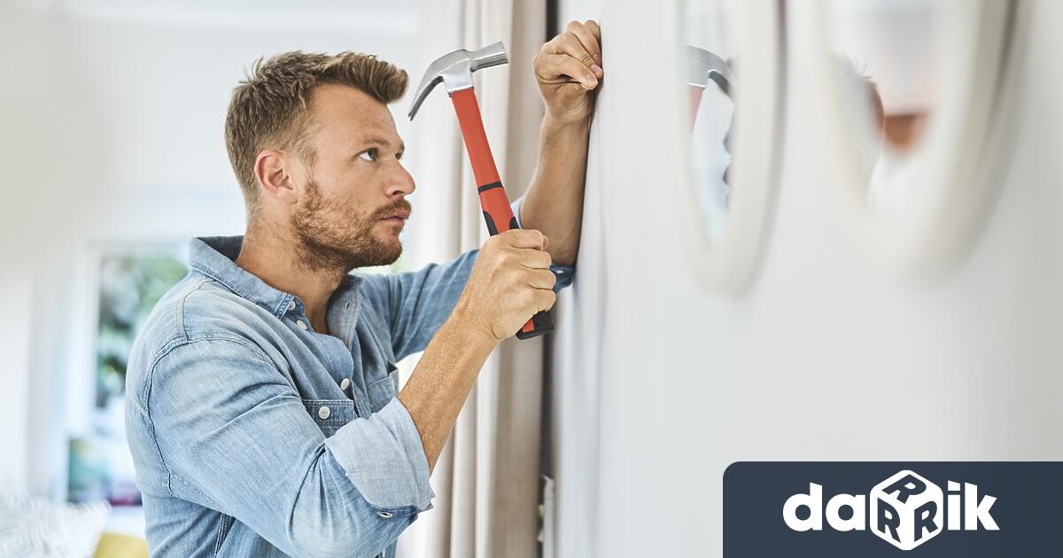 В стремежа си да намерят любовта хиляди момчета се подлагат