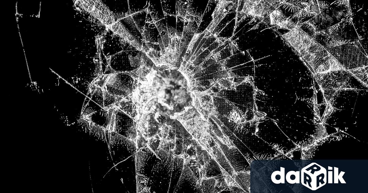 Мъж и жена са задържани за серия от кражби в