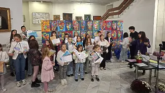 С връчване на над 300 награди плевенската Арт школа „Колорит“ откри новия си творчески сезон
