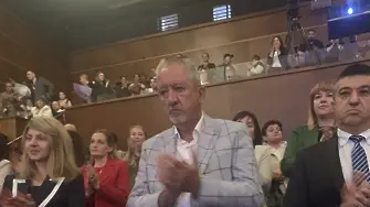 Областният управител Чавдар Божурски бе гост на дипломирането на Випуск 2025 на Филиал Сливен към МУ-Варна