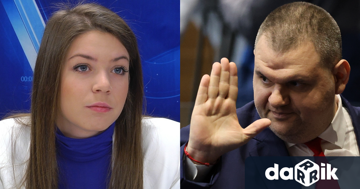 Журналистът Ивелин Николов и водещ на подкаст ИнтервюТО в YouTube