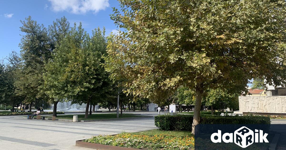 В сряда ще има разкъсана висока облачност през която ще