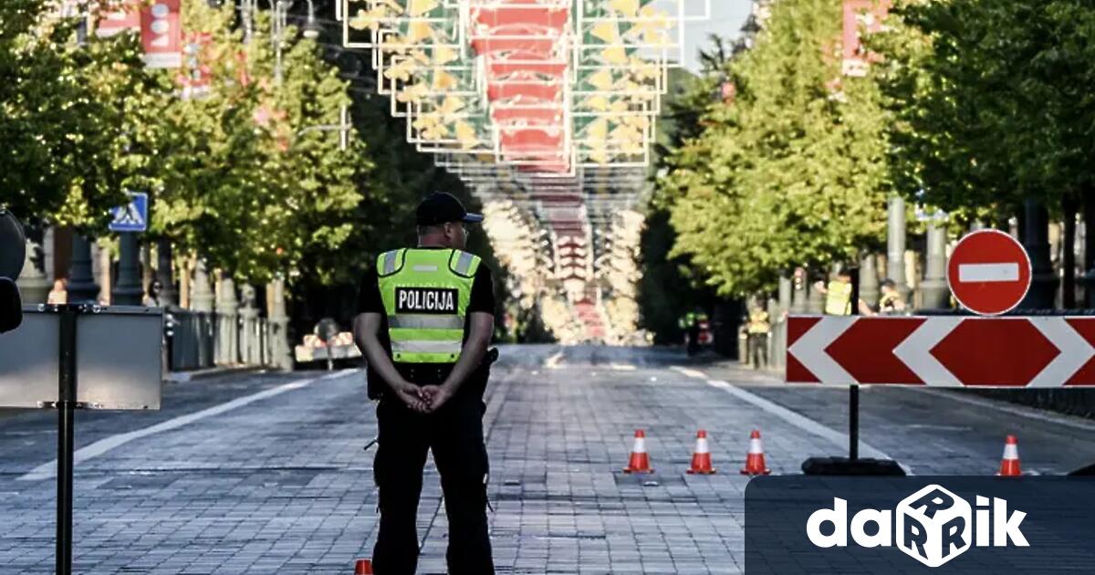 Летището на литовската столица Вилнюс бе затворено тази вечерза пореден