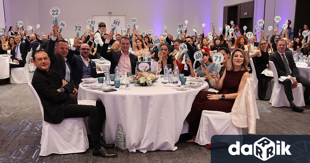 Юбилейният Двадесети благотворителен бал на фондация Сийдър набра рекордната сума