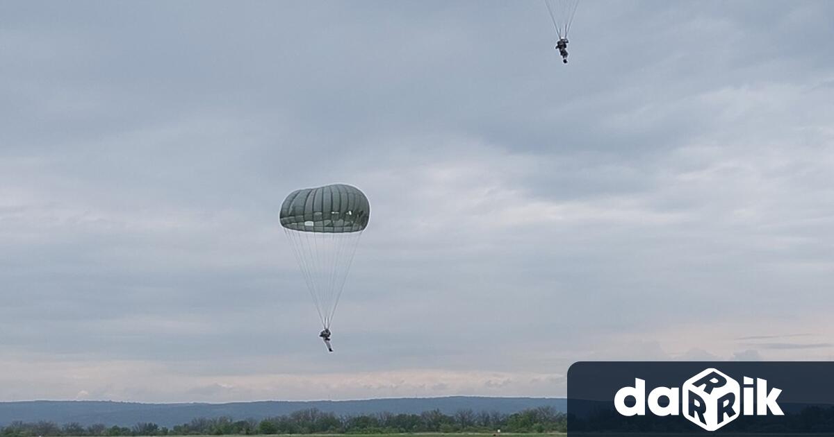 При изпълнение на планирани парашутни скокове днес е станал инцидент