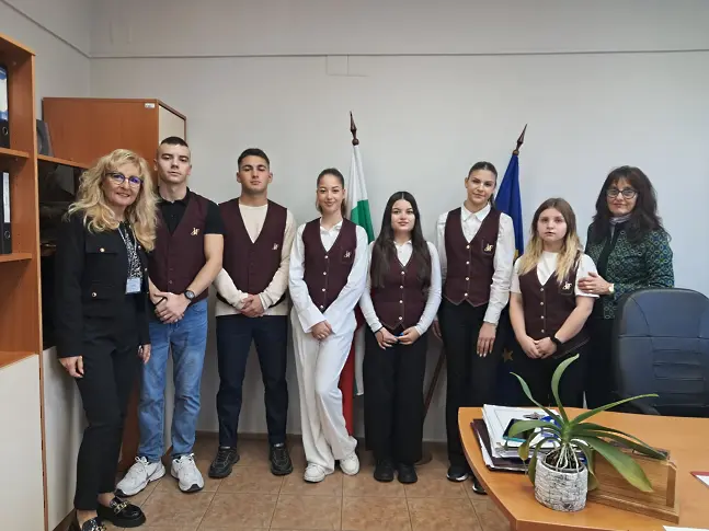 Офис на НАП Плевен посрещна бъдещи икономисти и мениджъри