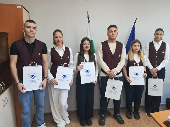Офис на НАП Плевен посрещна бъдещи икономисти и мениджъри