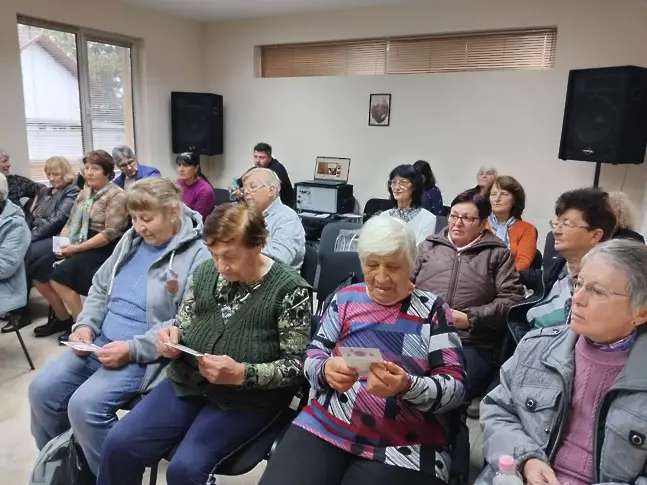  Творческа среща в НЧ „ Зора-1990 “ село Победа с Анелия Карабенчева 