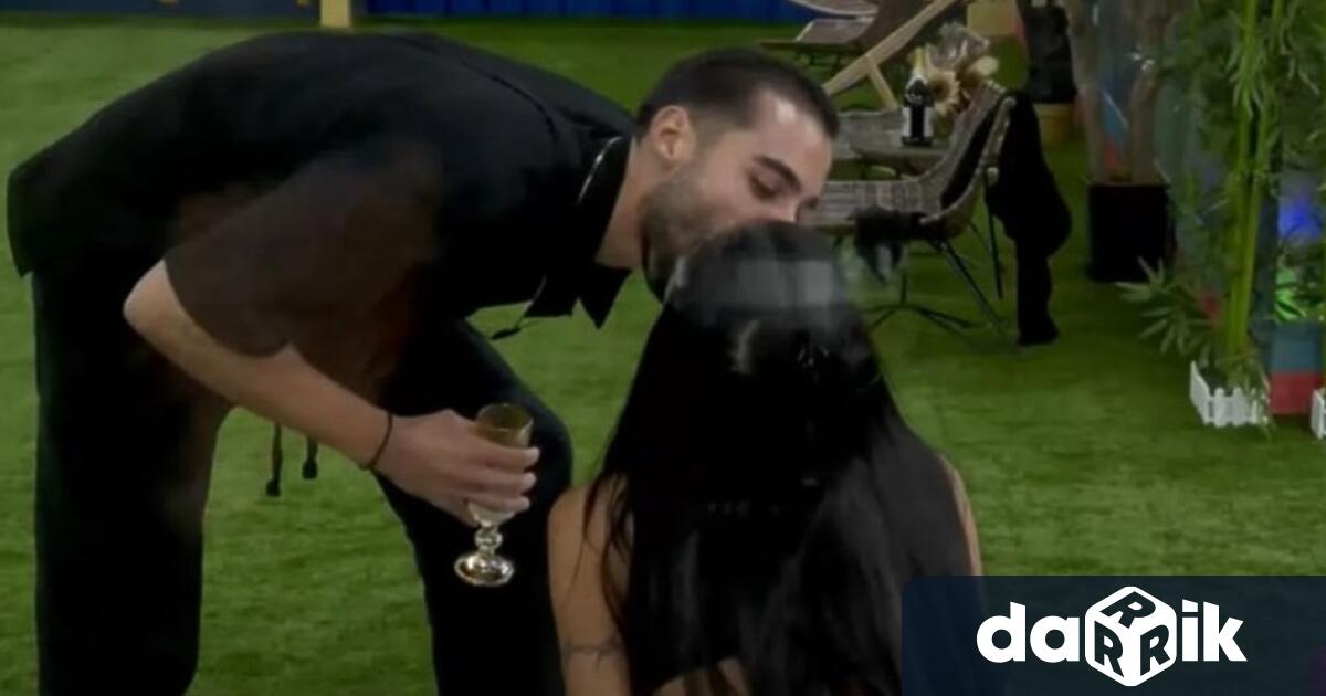 Драматичен развой на любовните отношения между красивата Сияна и харизматичния