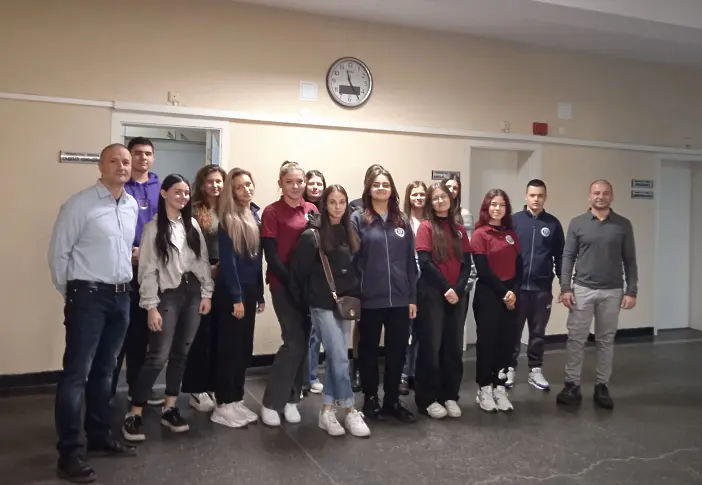 Ученици от ФСПГ „Васил Левски“ посетиха Районен съд – Монтана в Деня на отворените врати