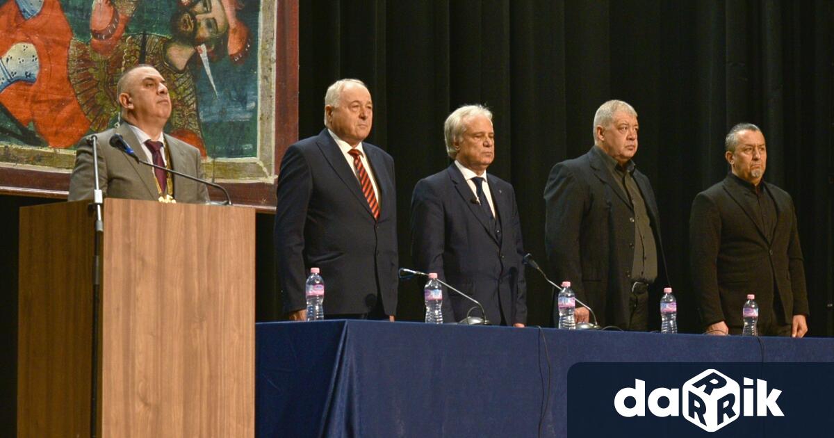 В навечерието на празника на Сливен – Димитровден местният парламент