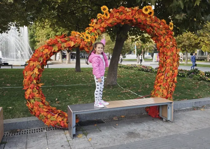 Плевен в цветовете на есента