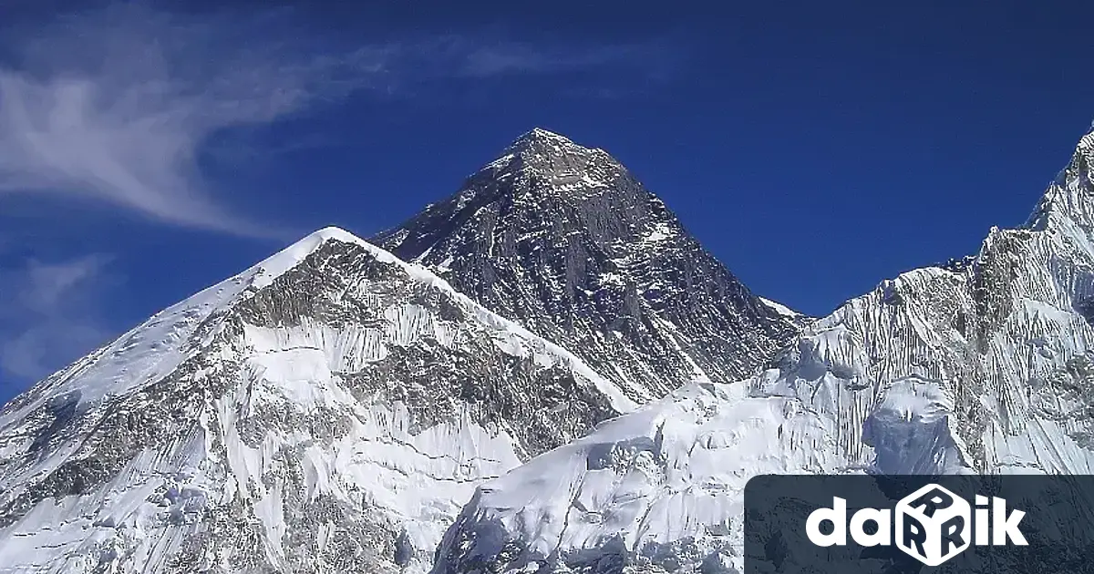 Необичайно обилните за сезона снеговалежи принудиха властите в Тибет да