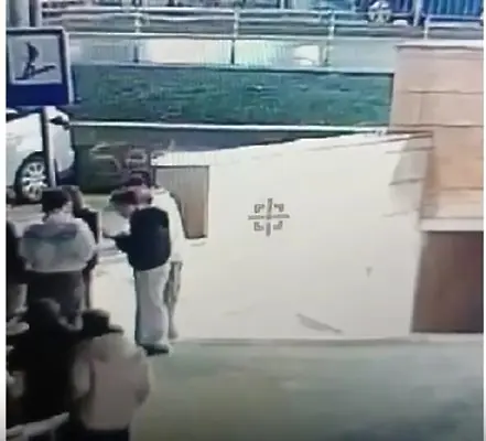 Испанският студент дори не разбрал че в окото му има сачма