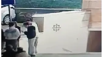 Испанският студент дори не разбрал че в окото му има сачма