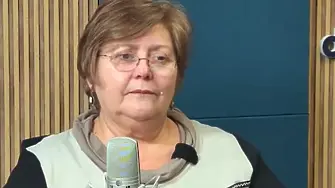 Ели Лозанова за дебютния си роман „Смок“
