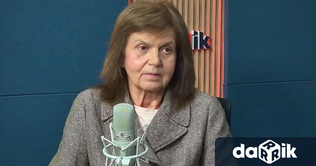 Дългогодишният преподавател във Факултета по журналистика и масова комуникация на