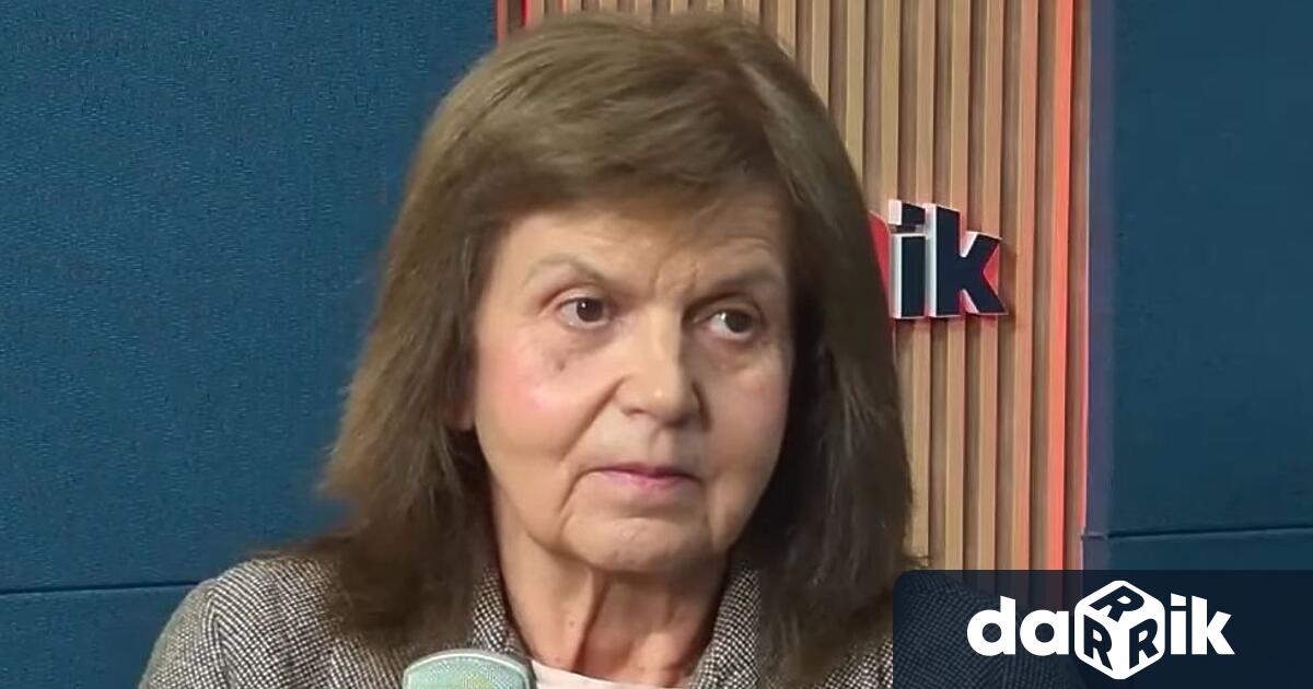 Дългогодишният преподавател във Факултета по журналистика и масова комуникация на