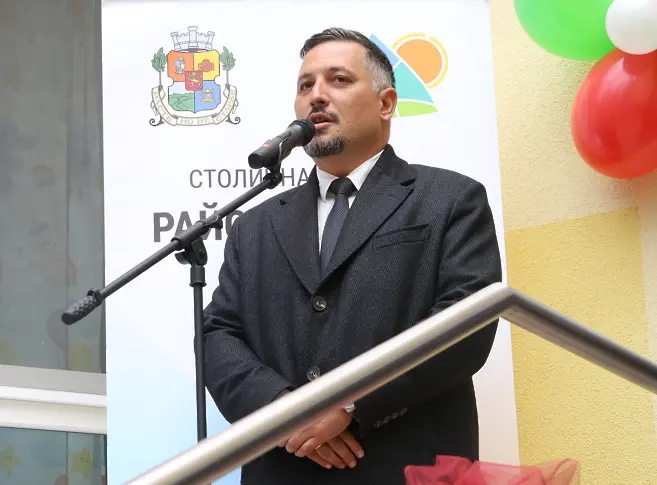 Кметът на р-н „Изгрев“: Школата на министър Бачев се помещава незаконно в столично читалище