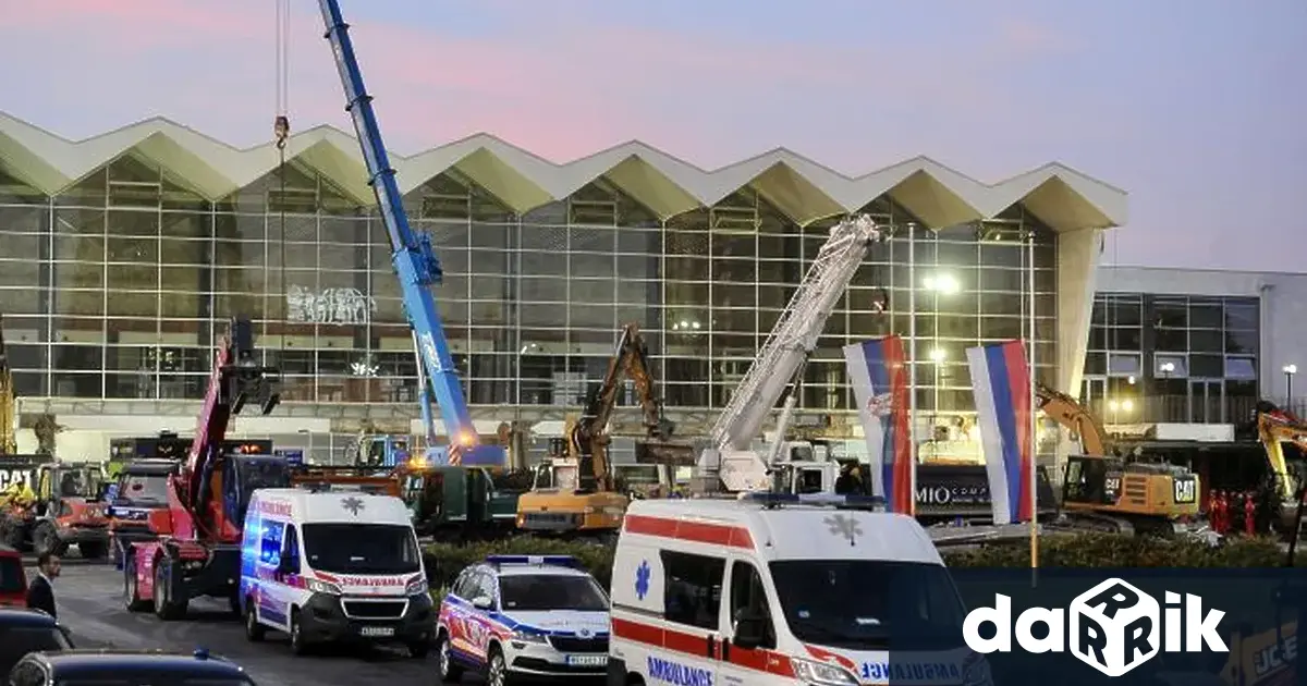 Днес се навършва една година от рухването на козирката на