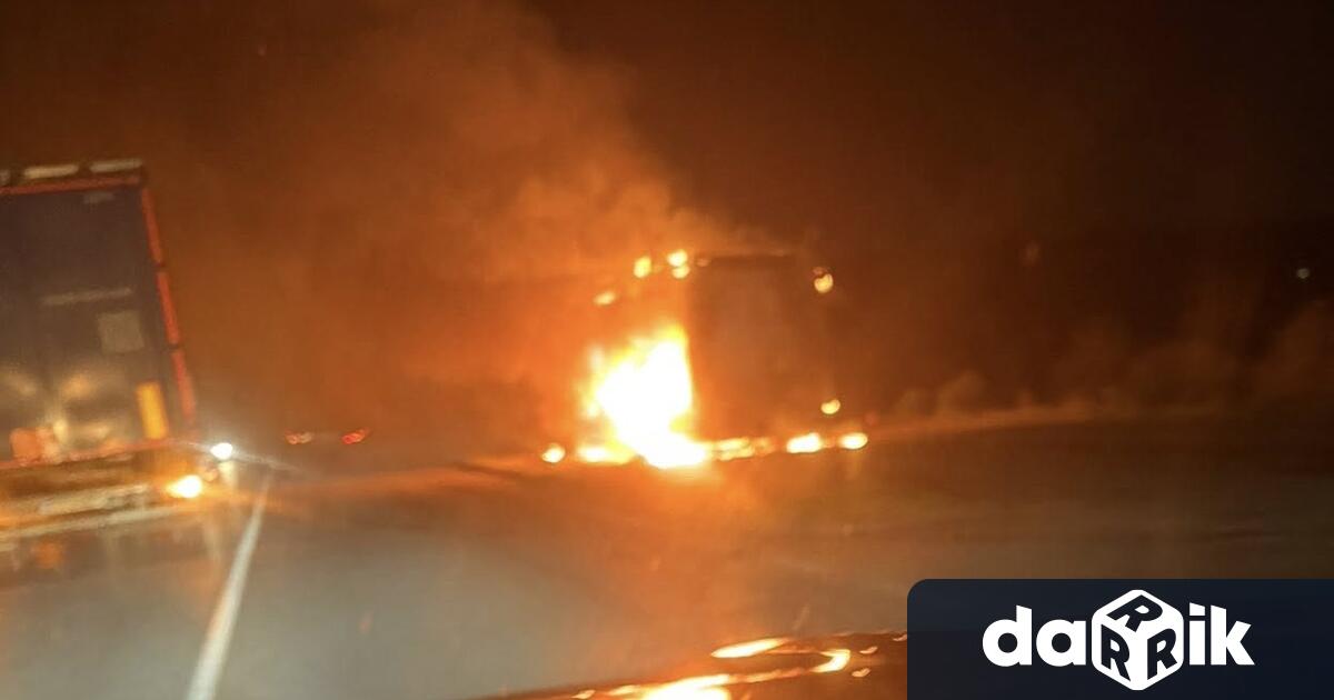 ТИР се запали в движение на пътя Ямбол – Елхово