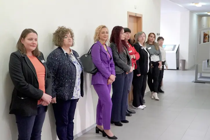  В Република България “Хр. Смирненски ” – Плевен откриха изложбата “Душата на будителя ”/СНИМКИ/ 