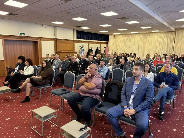  В Луковит бе сложено ново начало за връзката сред обучение, бизнес и нововъведения 