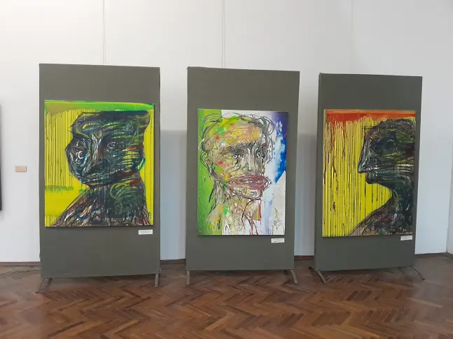 Изложба „Ретроспектива“ в ХГ „Никола Петров“ на чешкия художник и скулптор Петр Йедличка